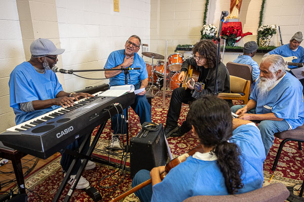 Musicambia: songwriting at San Quentin (day 1) - 2024 Jan.
